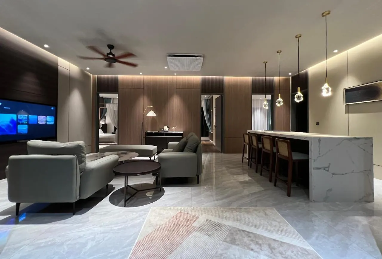 Looma Private Pool Villas Пантай-Сенанг