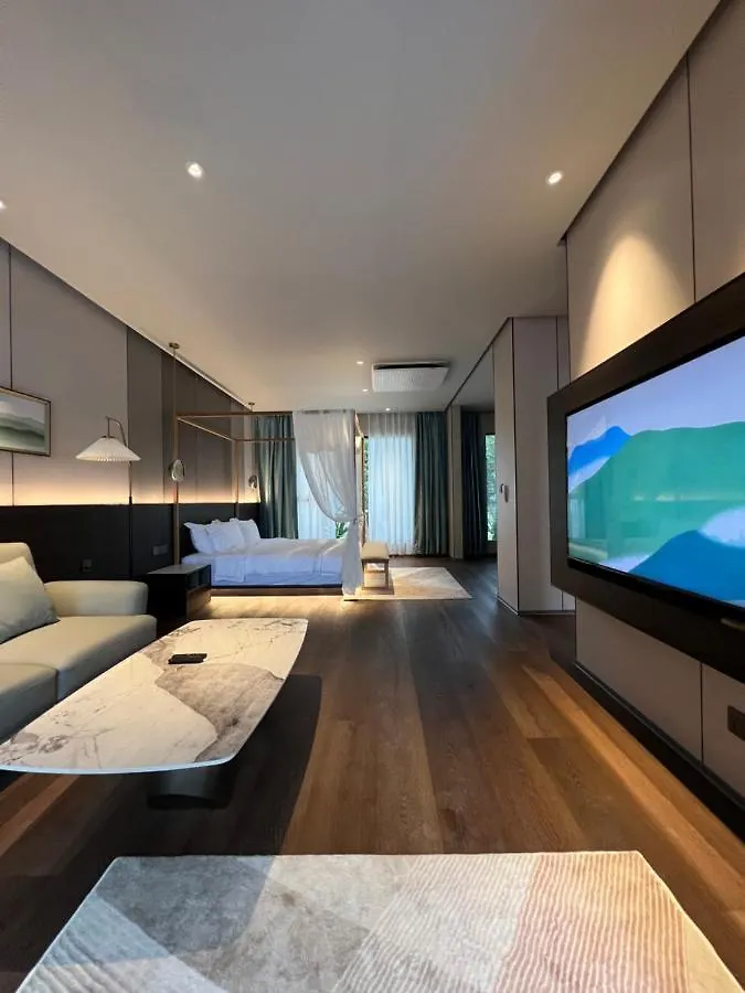 Looma Private Pool Villas Пантай-Сенанг